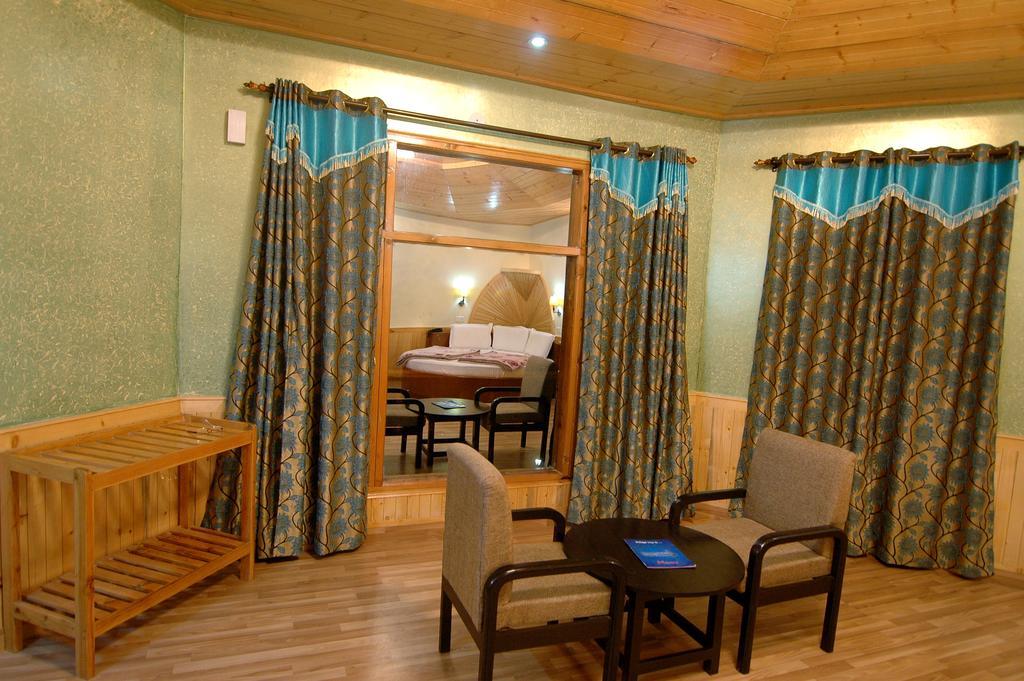 Village Live In Resort Chail Ngoại thất bức ảnh